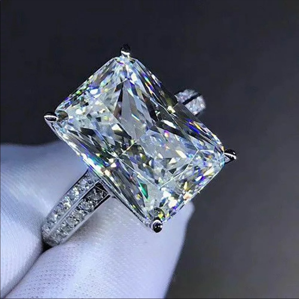 New Luxury 925 Silver Princess Diamond Ring - Picture 1 of 5